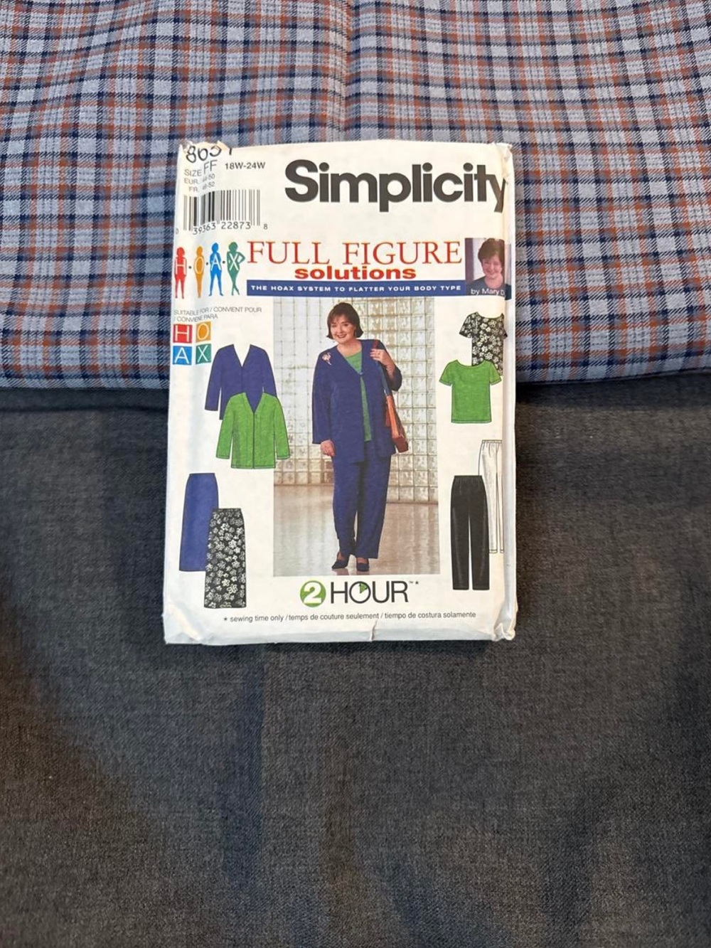Vintage Sewing Kit Simplicity 8651 Vintage 80s Plaid Suit Fabric Gray Wool DIY